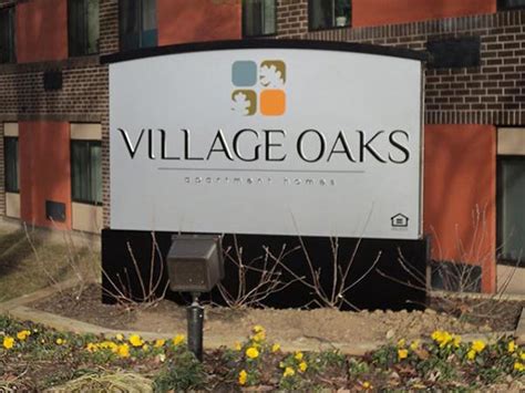 Village Oaks Apartments - Standard Communities