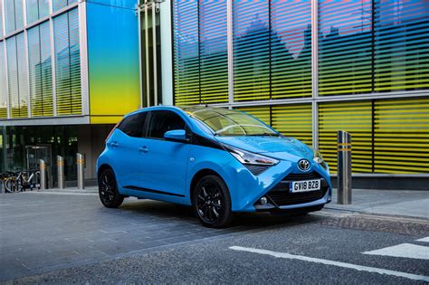 Fonds Decran 2560x1706 Toyota 2018 Aygo X Press 5 Door Bleu Ciel