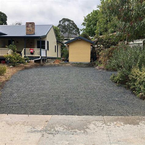 gravel crushed rock driveway repairs gruyere  dwk earthworks