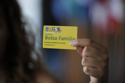 Como Funciona O Bolsa Família Guia Do Estudante