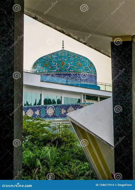 Kuala Lumpur Islamic Arts Museum Dome Stock Photo Image Of Green