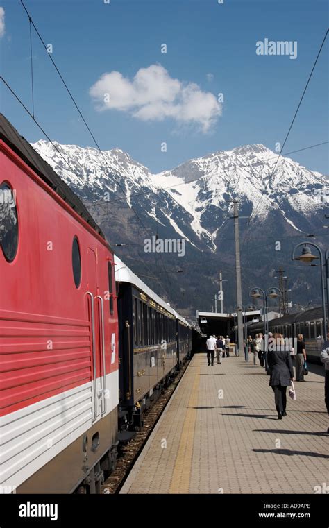 A Train Waiting At Innsbruck Station Stock Photo 7626989 Alamy