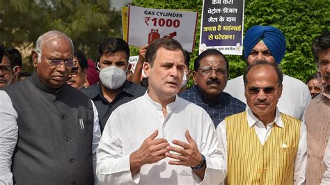 Rahul Gandhi Protests Against Fuel Price Hike Amid Skyrocketing Petrol