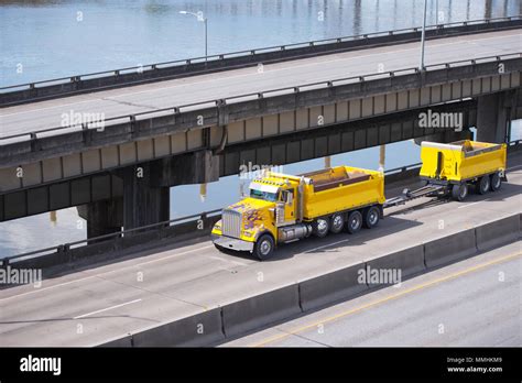 Big Rig Poderoso Semi Cami N Volquete Amarillo Cl Sico Con Dos