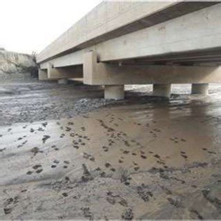 Thick sediment deposition in Gobu River at the small town of Waja ...