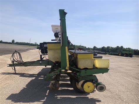 John Deere 7000 Planter For Sale In Courtland Ontario