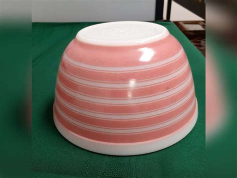 Vintage Pyrex Pink Flamingo Quart Casserole Quart Pink Stripe