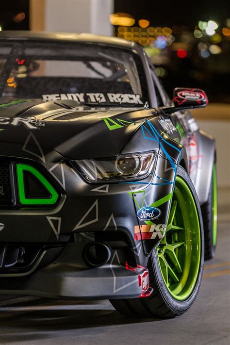 Sema 2015 Vaughn Gittin Jr Reveals 2016 Rtr Ford Mustang Competition