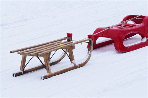 Teenager Killed Toddler Injured In New York Sledding Accident