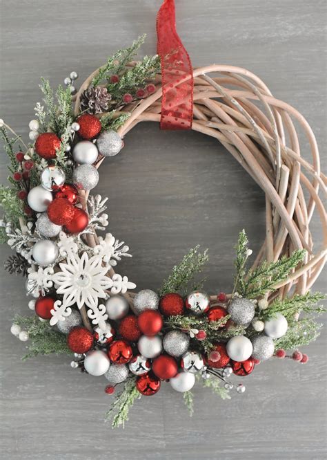 Comment Faire Une Couronne De Noël Diy La Maison Diy