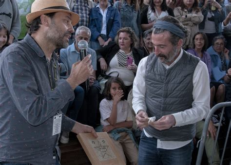 El Actor Luis Zahera Deja Sus Huellas No Torreiro Das Estrelas Del