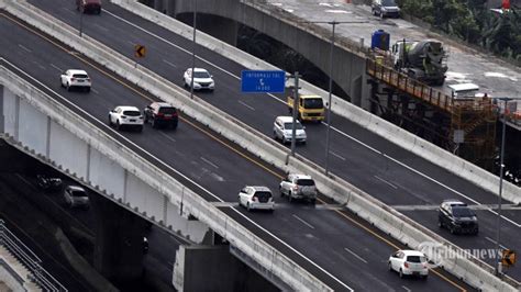 Kecelakaan Beruntun Terjadi Di Tol MBZ Polisi Terapkan Contraflow