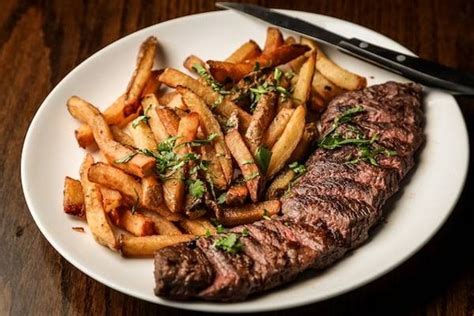 Tempat Makan Steak Di Bogor Ramah Untuk Kantong Mahasiswa Kumparan