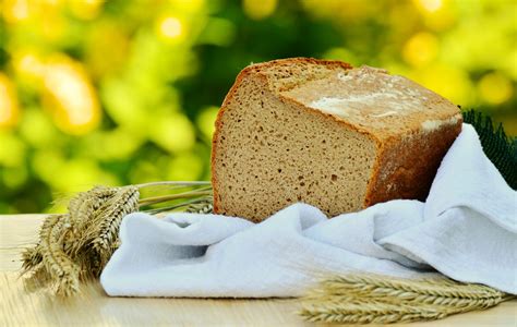 6 Signs That You May Be Gluten Intolerant - Explained Health