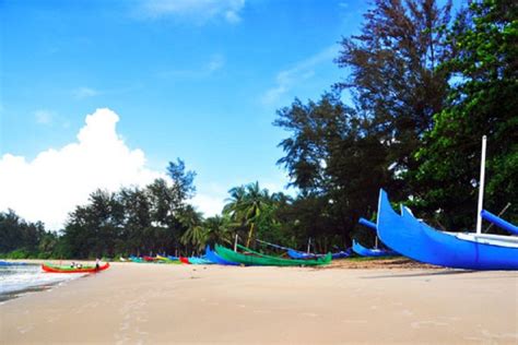 5 Tempat Wisata Di Belitung Timur Yang Paling Indah Sering Jalan