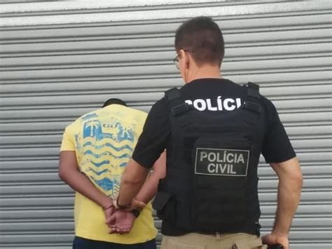 Piauí Suspeito de fazer delivery de drogas é preso durante blitz