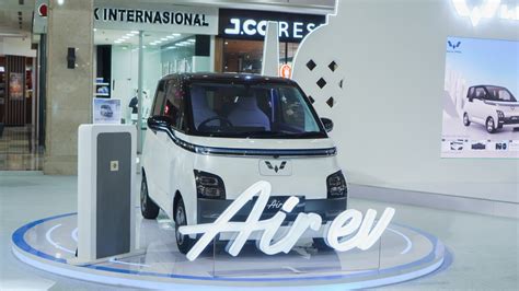 Wuling's First Electric Car in Indonesia, Air ev, Officially Launched in Yogyakarta | Wuling