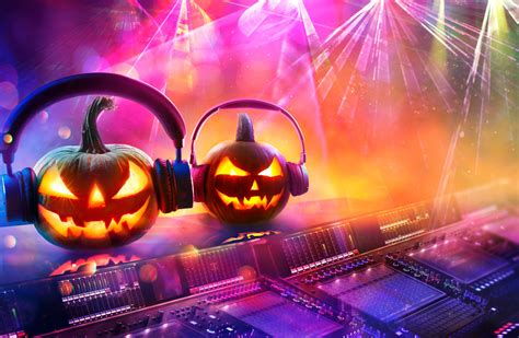 A Halloween Music Playlist for Your Fall Road Trip » Way Blog