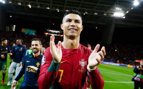 Dua Gol Ronaldo Bantu Portugal Layak Ke Euro Edisi