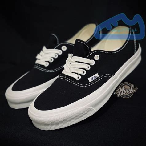 Vans Vault Og Authentic Lx Black White Ss Lazada Ph