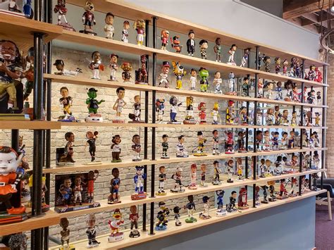 A new Milwaukee museum has thousands of bobbleheads on display, and it ...