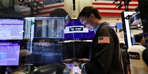 Stock Market News Today: Dow Closes 400 Points Higher, Stocks Recover Despite Rate Hike Concerns