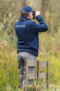 Garde Pêche Particulier en France Règles et Tenue Réglementaire