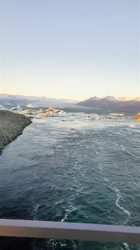 Glaciers and Diamond Beach - Pechluck's Food Adventures