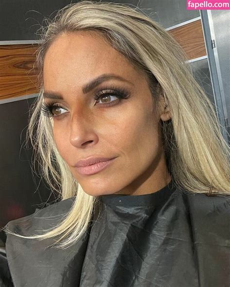 Trish Stratus Trishstratuscom Nude Leaked Photo Fapello