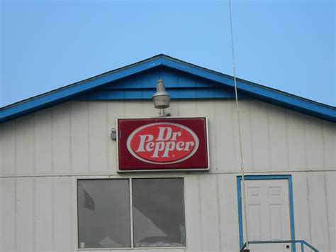 Dr Pepper Sign Located On The Bbq Jointtruck Stop In Holl Flickr