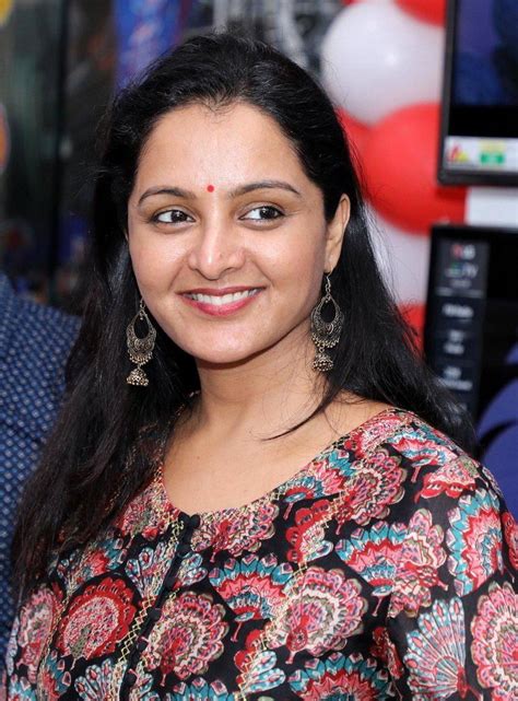 Manju Warrier Age, Family, Husband, Daughter, Movies, Biography - BREEZEMASTI