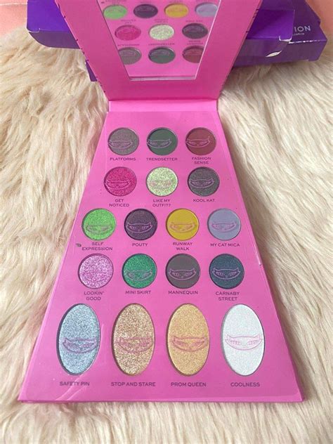 Make Up Revolution X Bratz Doll Eyeshadow Palette Jade Beauty