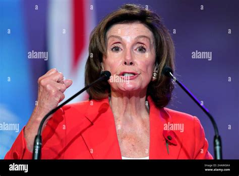 Nancy pelosi hi-res stock photography and images - Alamy