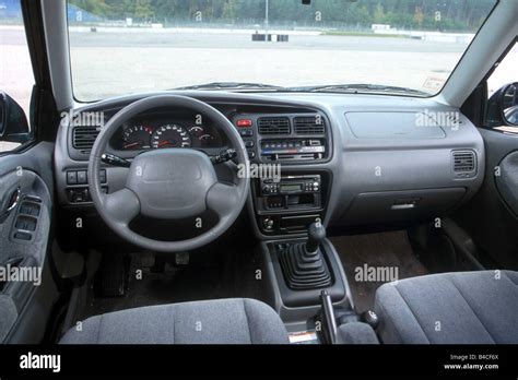 1999 Suzuki Grand Vitara Interior