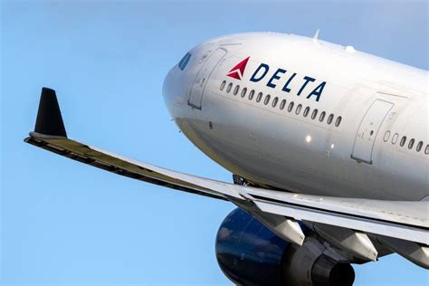 Delta Air Lines Q2 Earnings Eps Miss Revenue Beat Underwhelming Q3