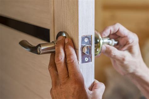 Qu Herramientas Necesito Para Cambiar Una Puerta Y Su Cerradura