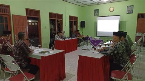 Rapat Pembahasan Dua Rancangan Peraturan Kalurahan Website Kalurahan