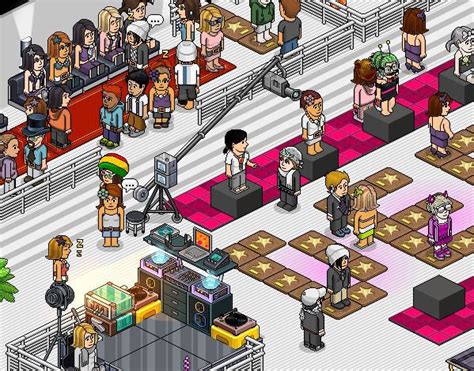 Habbo Hotel - Online Games List