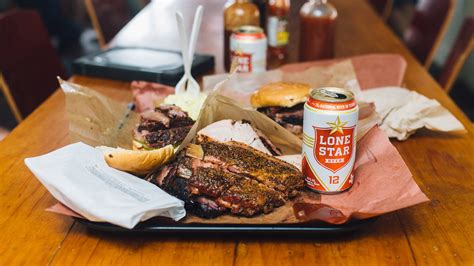 5 Best Barbecue Restaurants In Austin Four Seasons Austin