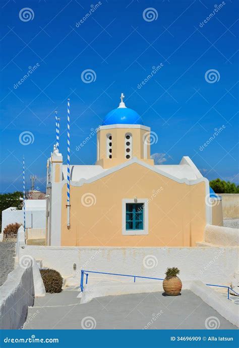 El Templo En La Isla De Santorini Grecia Imagen De Archivo Imagen De