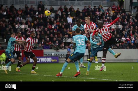 Goal Ben Mee Of Brentford Scores Brentford V Southampton