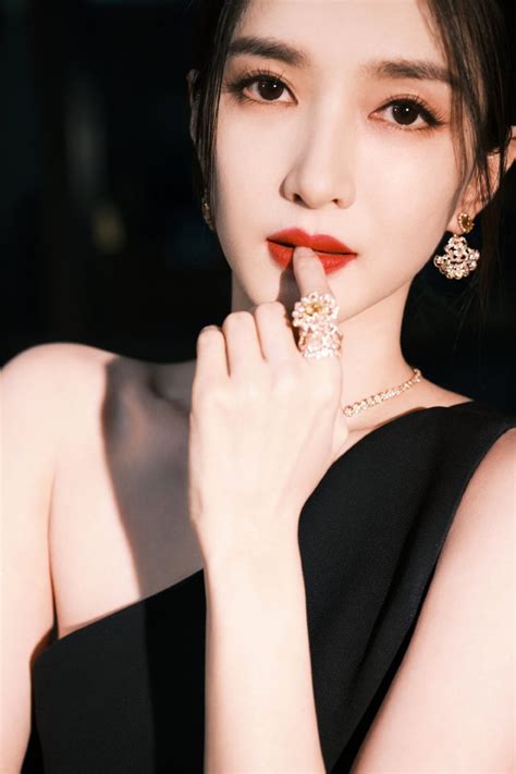 Cnent On Twitter Jiangshuying For A Dior Event More Https Weibo