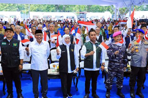 Sapa Ribuan Nelayan Gubernur Khofifah Nelayan Pemersatu Indonesia