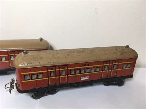 Ferris Electric Trains Two Non Powered Passenger Carriages O Gauge