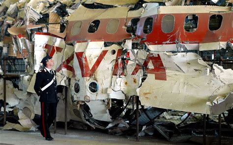 Giugno La Strage Di Ustica Il Fotoracconto Corriere It