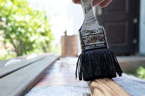 What Brush To Use For Staining Wood Best Options For You