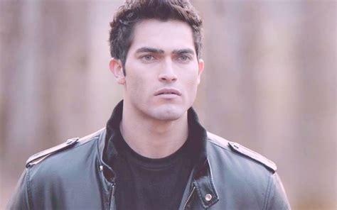 Hoechlin Tyler Hoechlin Wallpaper 25094070 Fanpop