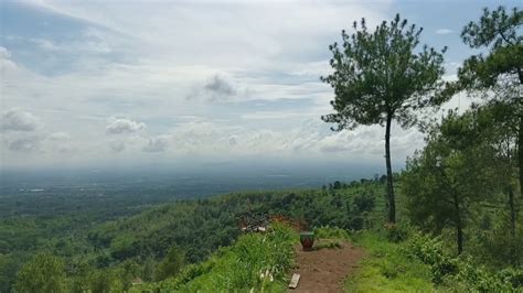 Gowes Pagi Ke Puncak Piramid Bondowoso Youtube