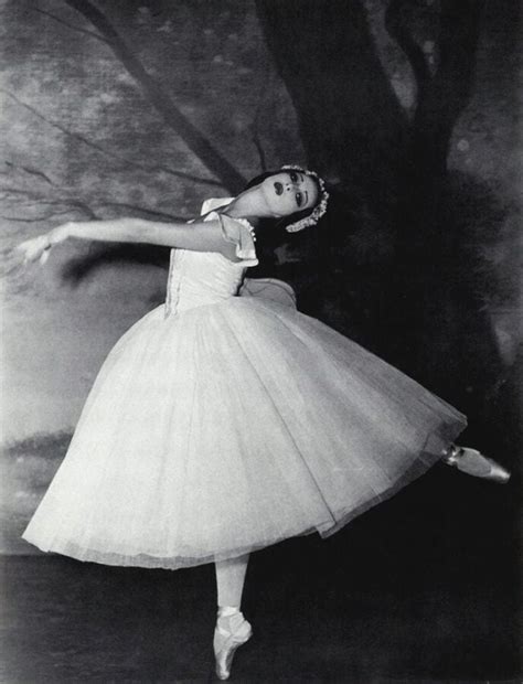 sono osato  reflects  dancing   ballet russes wfmt
