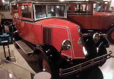 Renault Type NN voiture routière de 1925 voitures anciennes de